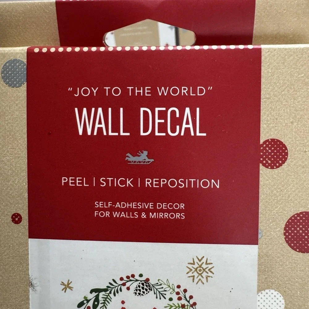 Lot 4 Holiday Lane We Wish You a Merry Christmas Peel Stick Gold Wall Wreath
